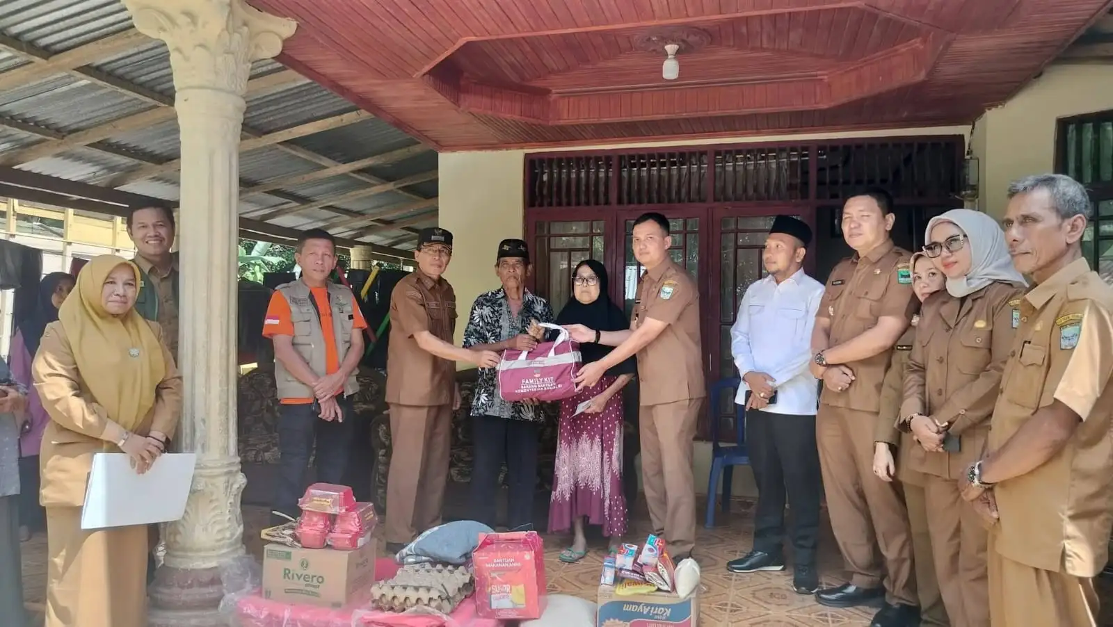 Wabup Rahmat Hidayat Tinjau Lokasi Kebakaran di Aua Malintang Utara, Satu Warga Meninggal Dunia