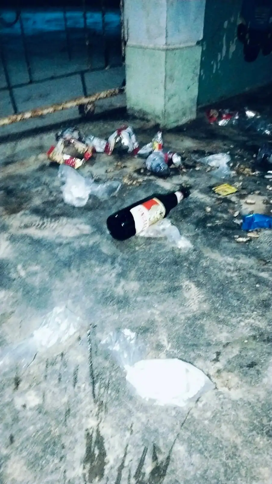 Pantai Pasir Kuning Menuju Ruang Gelap