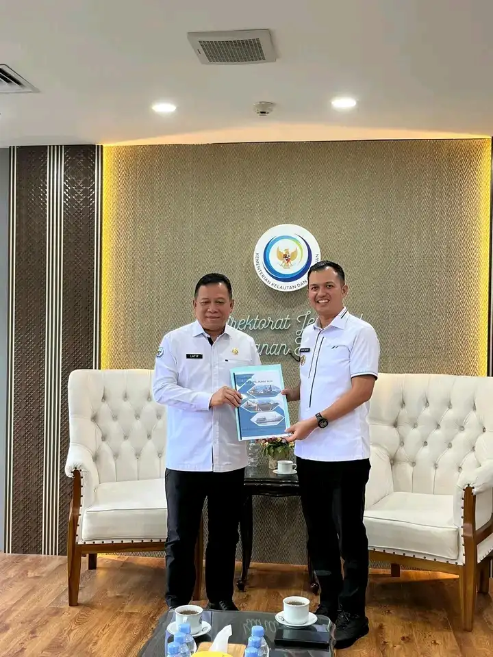 GEBRAKAN LAUT PADANG PARIAMAN! WABUP GERAK CEPAT TEMBUS KKP — BANTUAN KAPAL & KAMPUNG NELAYAN SIAP MENGGELEDAK! 